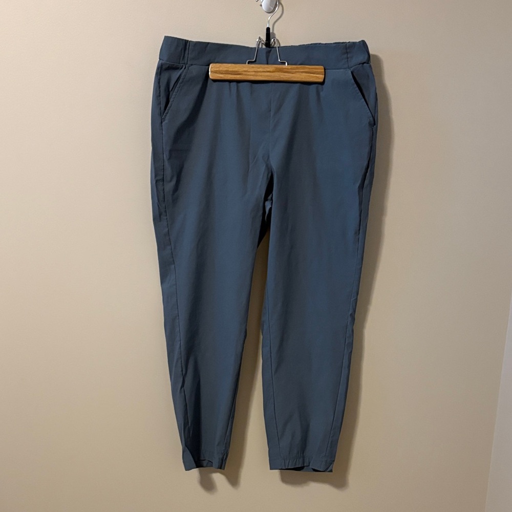 Straight Leg Women's Pants in Grey
